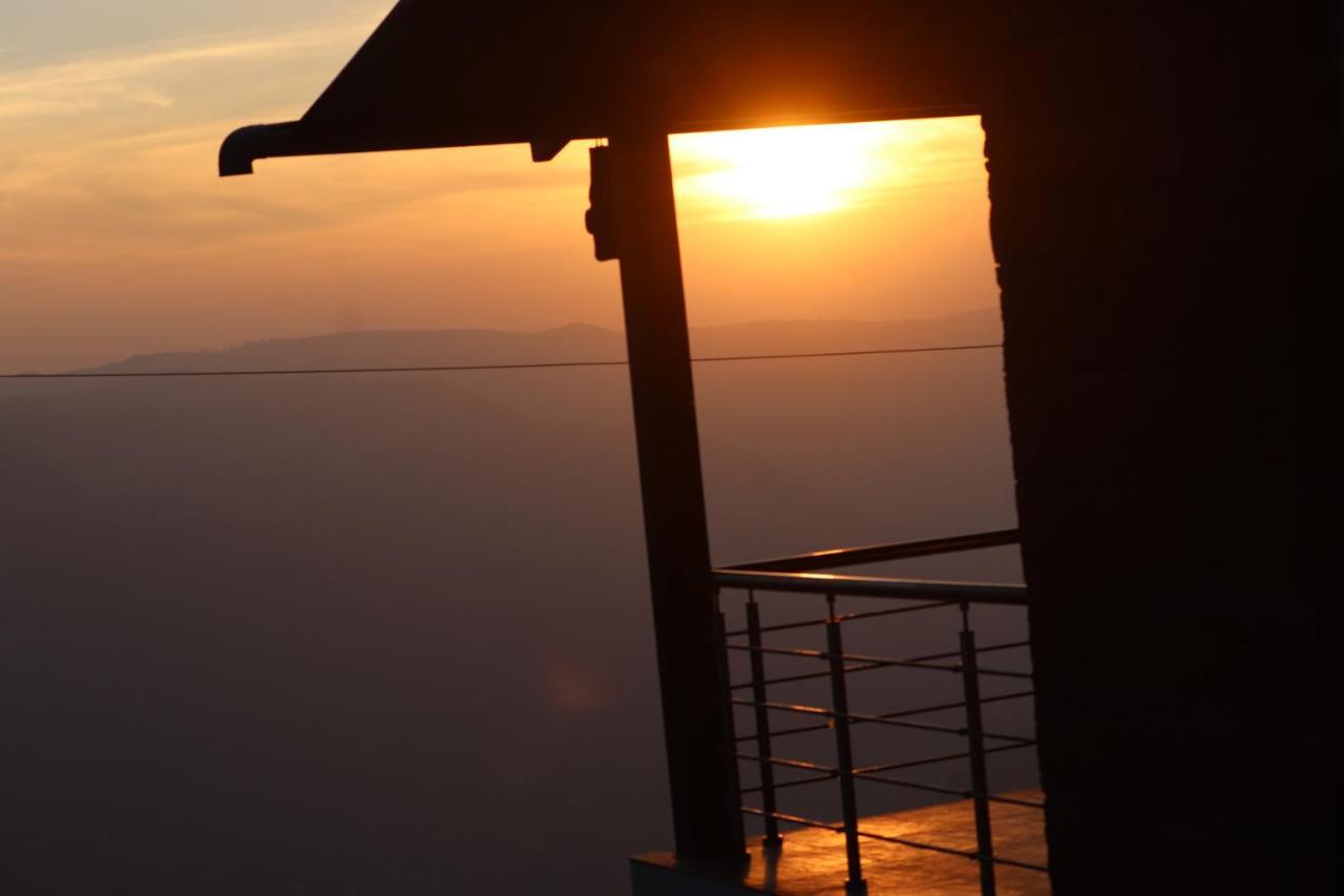 Forest Sunrise Villa 3Bhk Mahabaleshwar Bagian luar foto